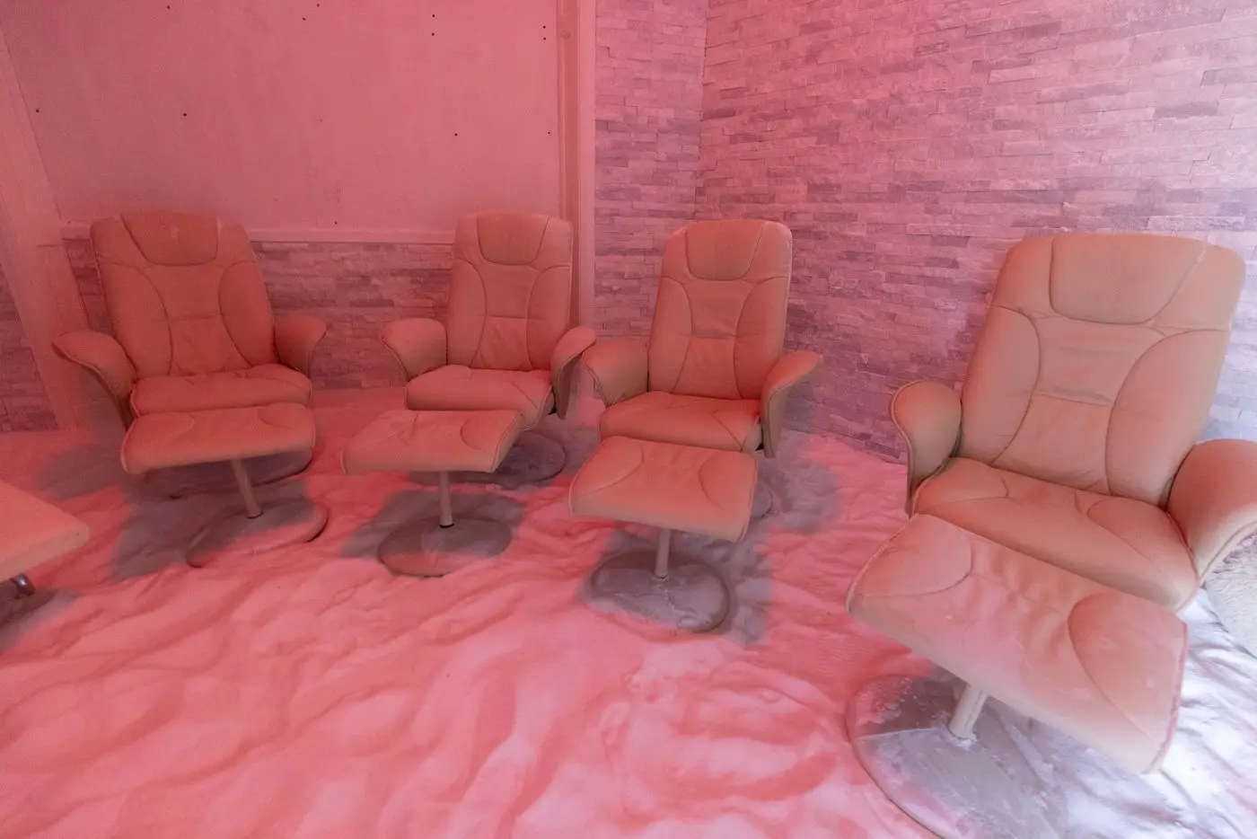 The salt room, with reclining chairs